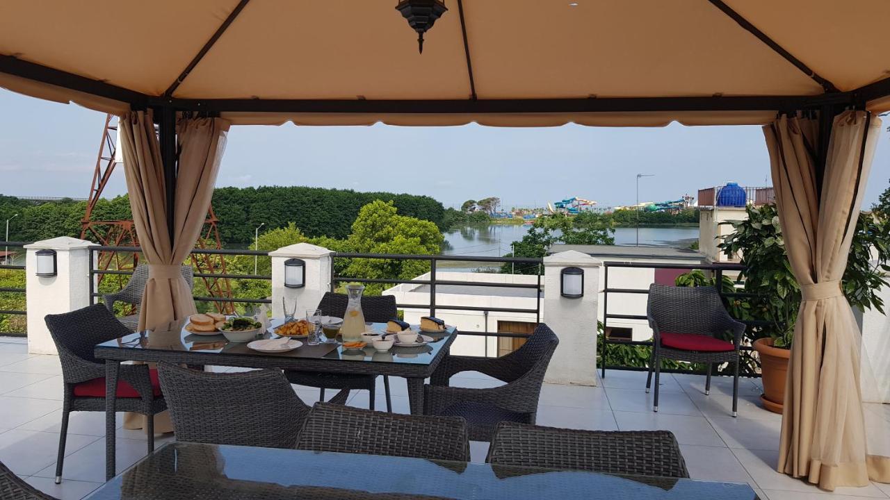 Twins Hotel Anaklia Bagian luar foto